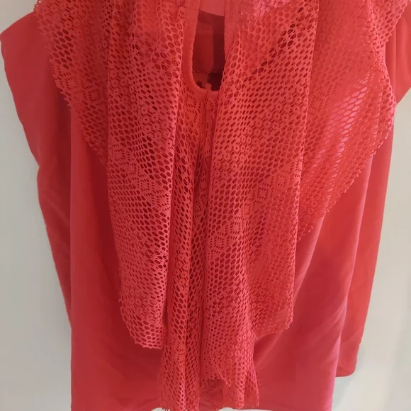 Sea Red Ruffle Keyhole Swim Top - Picture 6 of 9